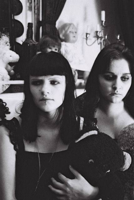 3SheenaLisa